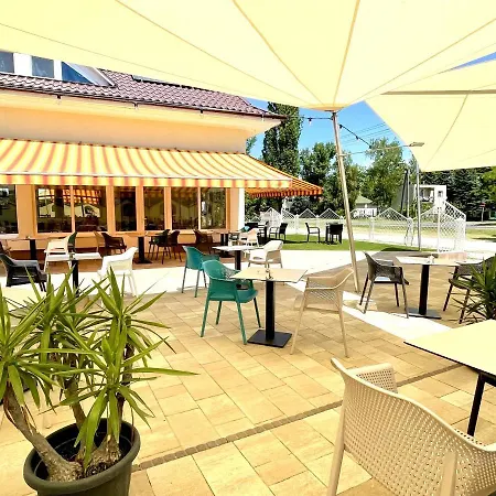 Couette-café Bea Panzio Zamárdi